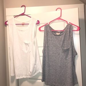 2 casual tank tops.
